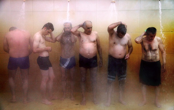 Часть киевлян будут получать горячую воду только по выходным